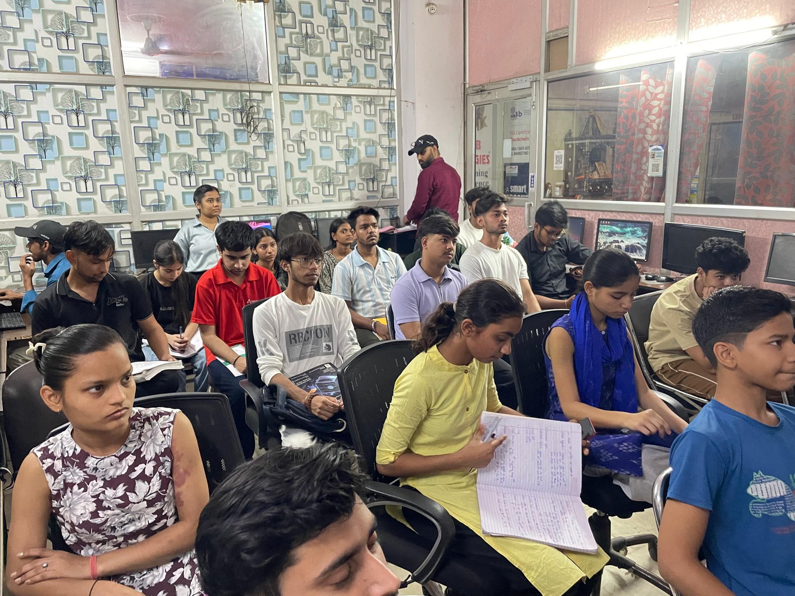 Classes (2) — Nice Web Technologies, Jahangirpuri, Delhi | Best computer institute in Jahangirpuri Delhi Delhi NCR